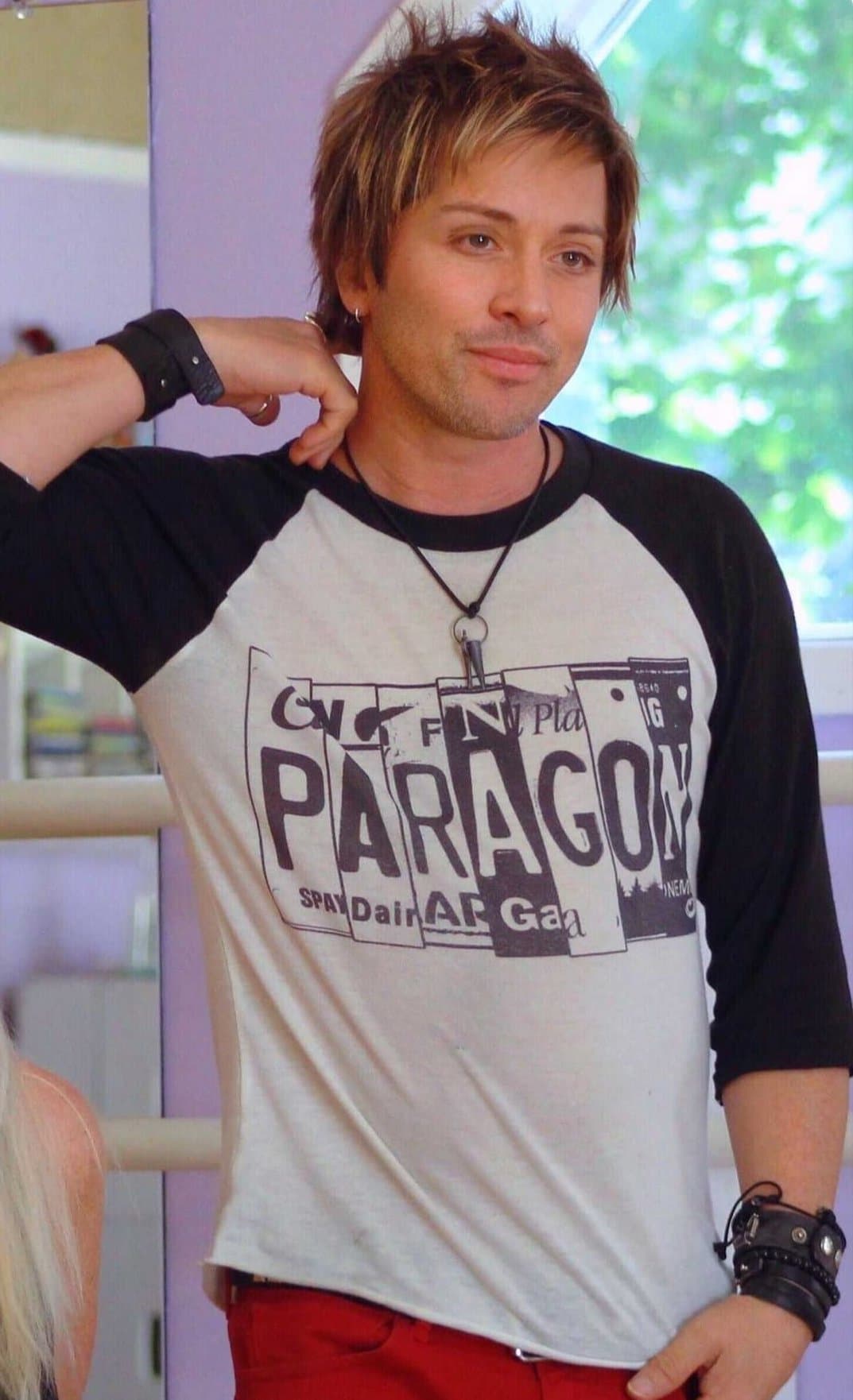 Johnny Alonso image