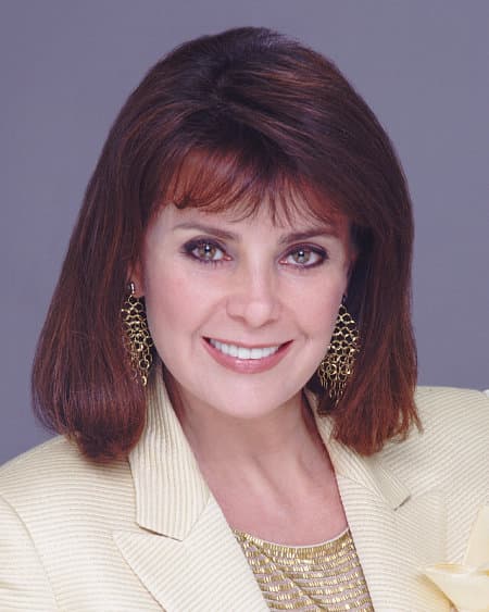 Kathrine Baumann image