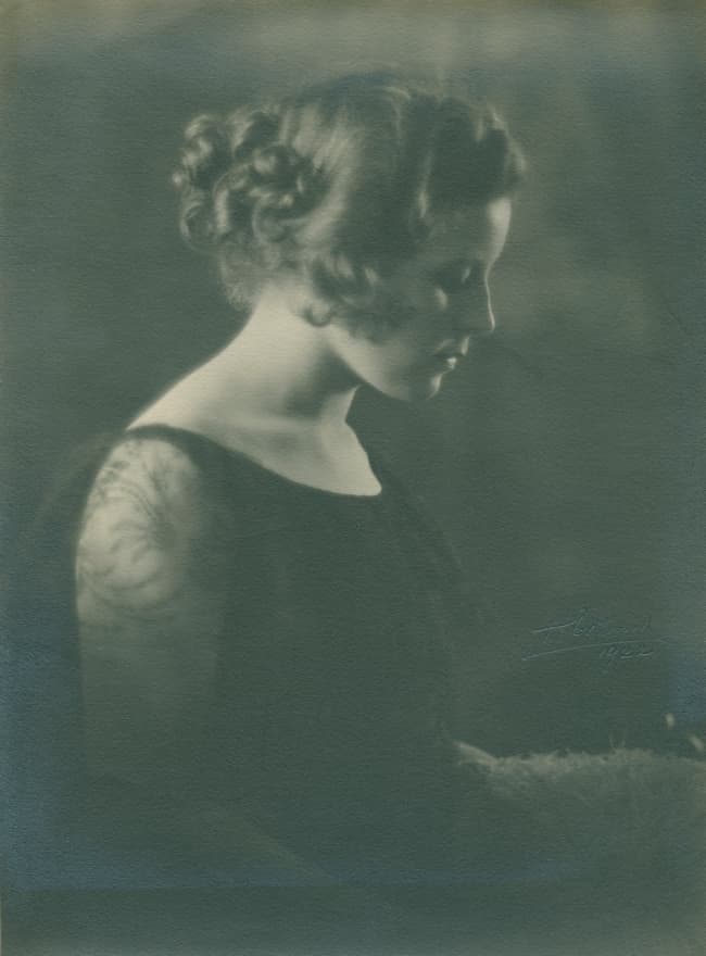 Renée Björling image