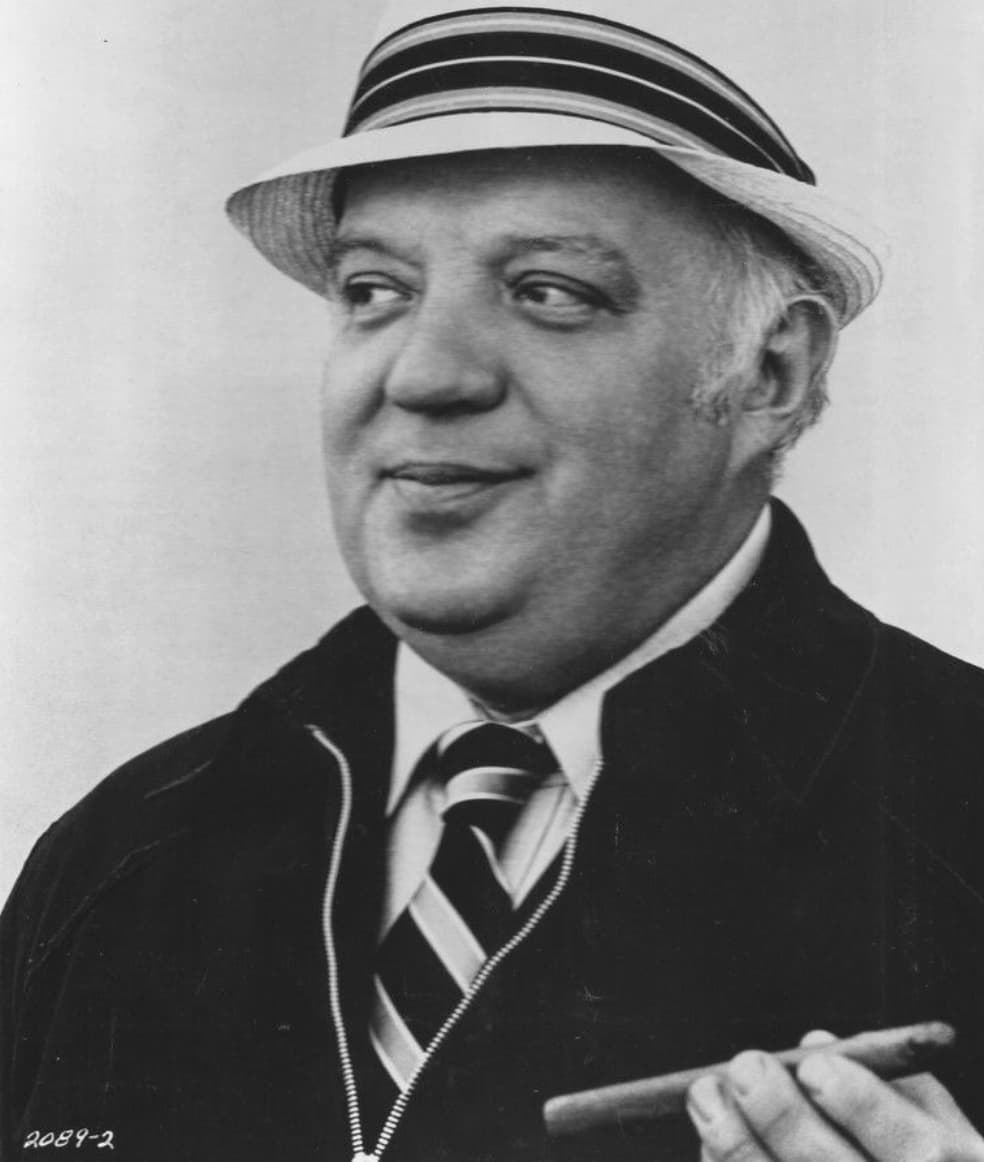 Sully Boyar image