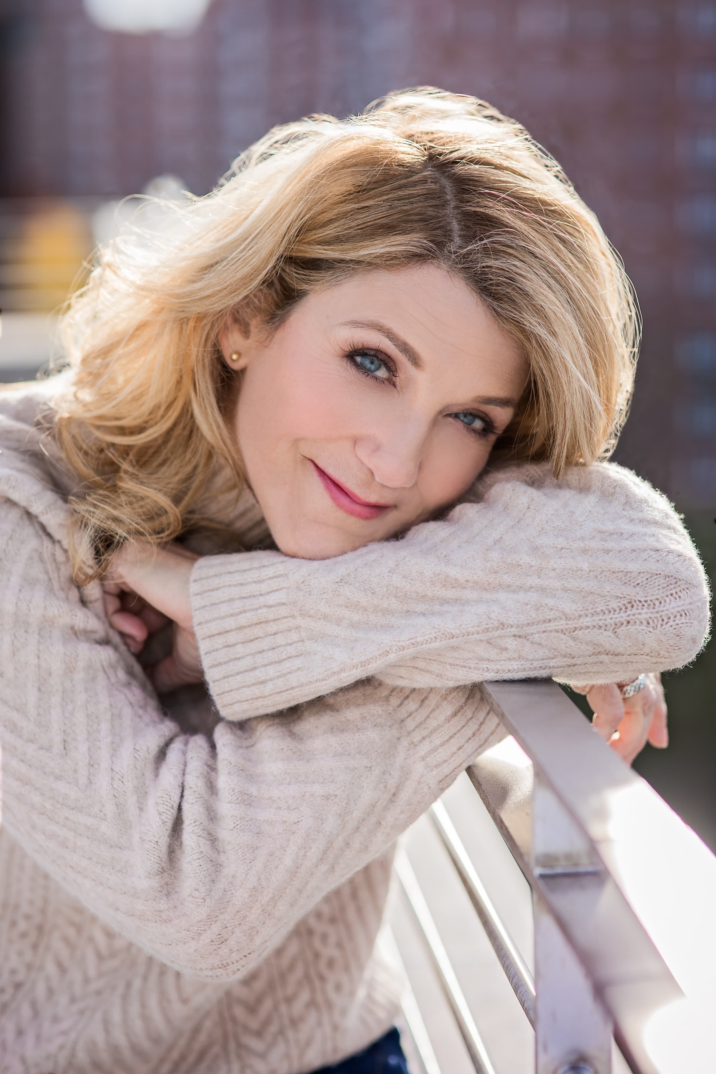 Victoria Clark image