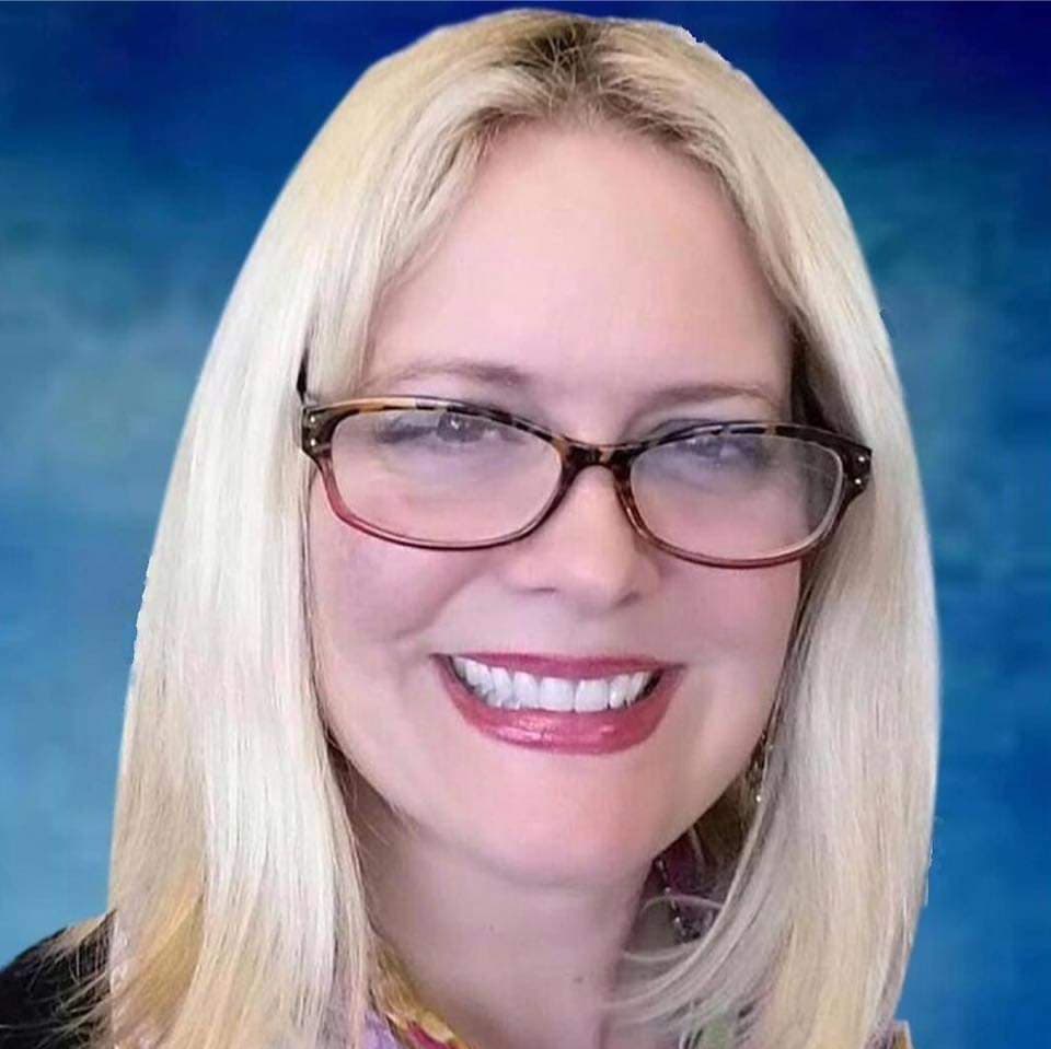 Elizabeth Cox image