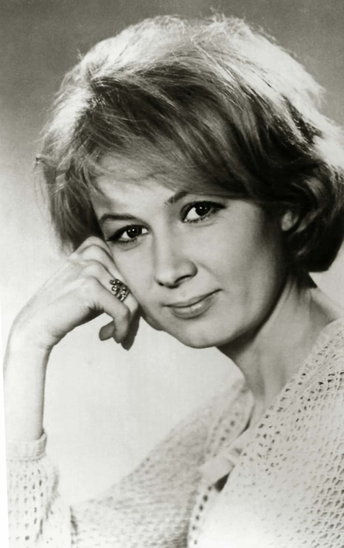 Alla Demidova image
