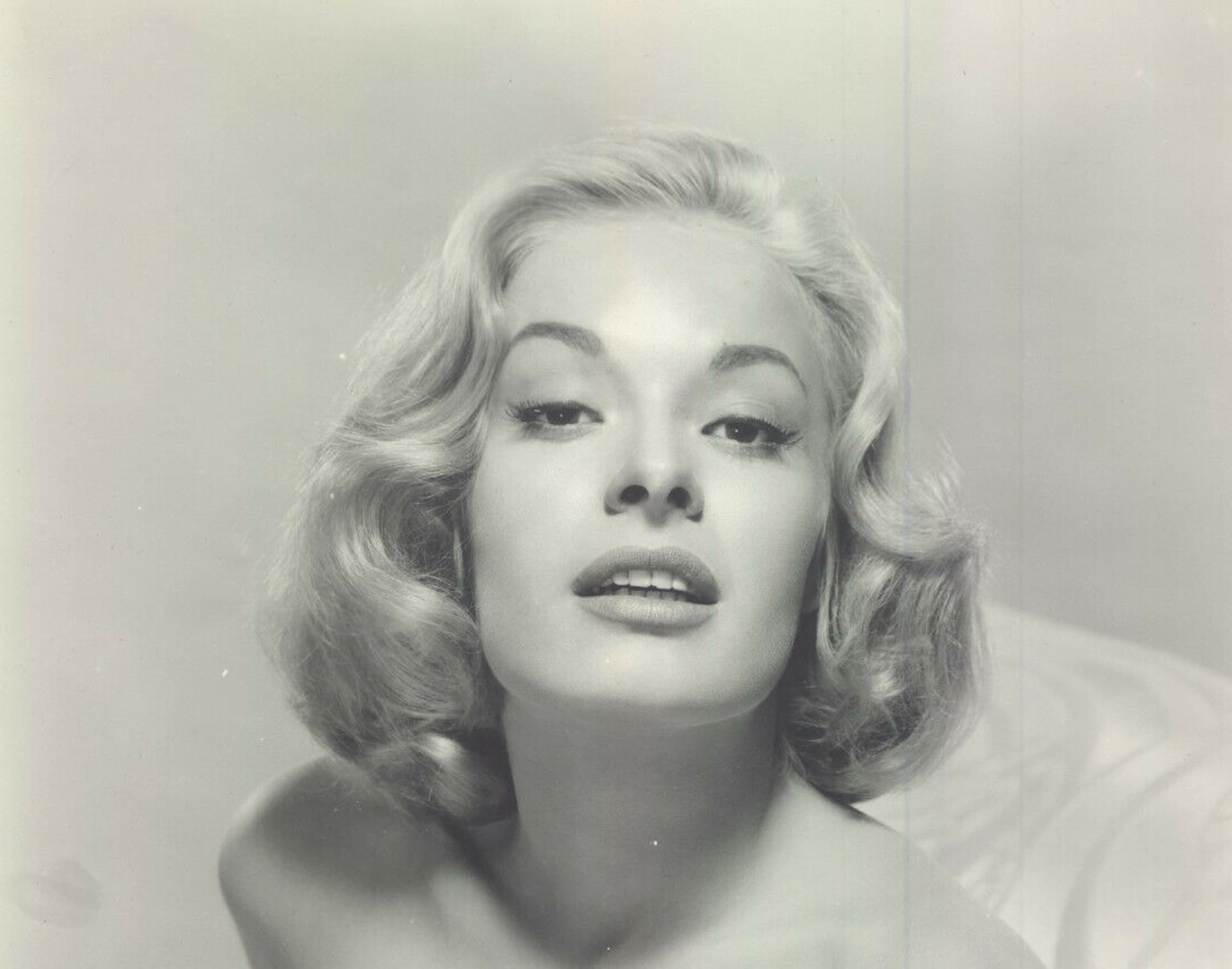 Jennifer Holden image