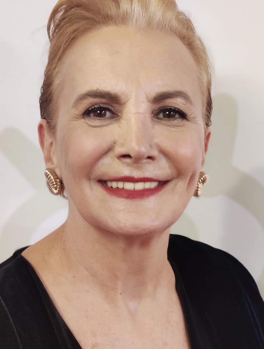 Elena Irureta image