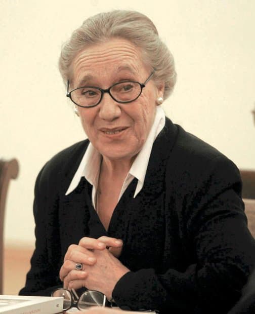 Maja Komorowska image