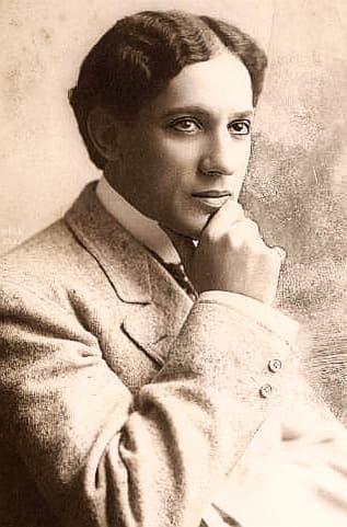 Sheldon Lewis image
