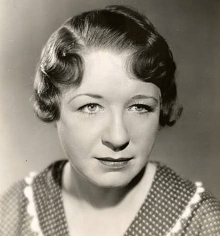 Helen MacKellar image
