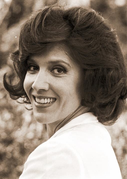 Yoná Magalhães image