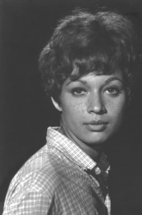 Neila Tavares image