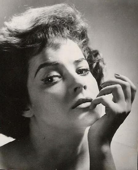 Yolanda Varela image