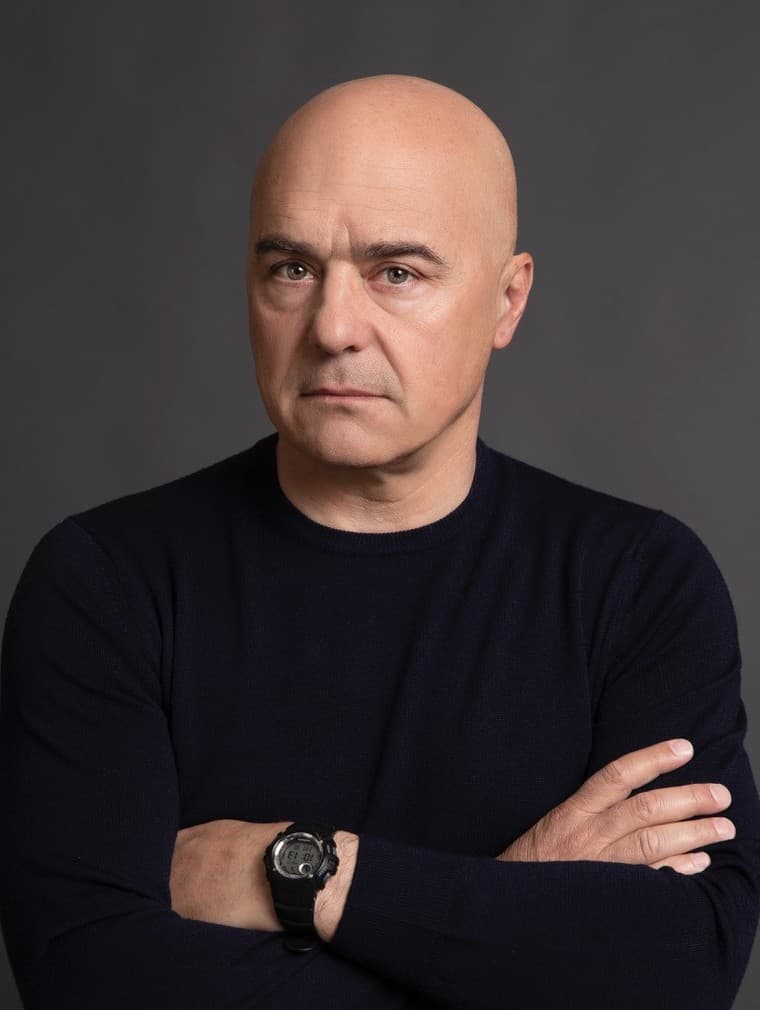 Luca Zingaretti image