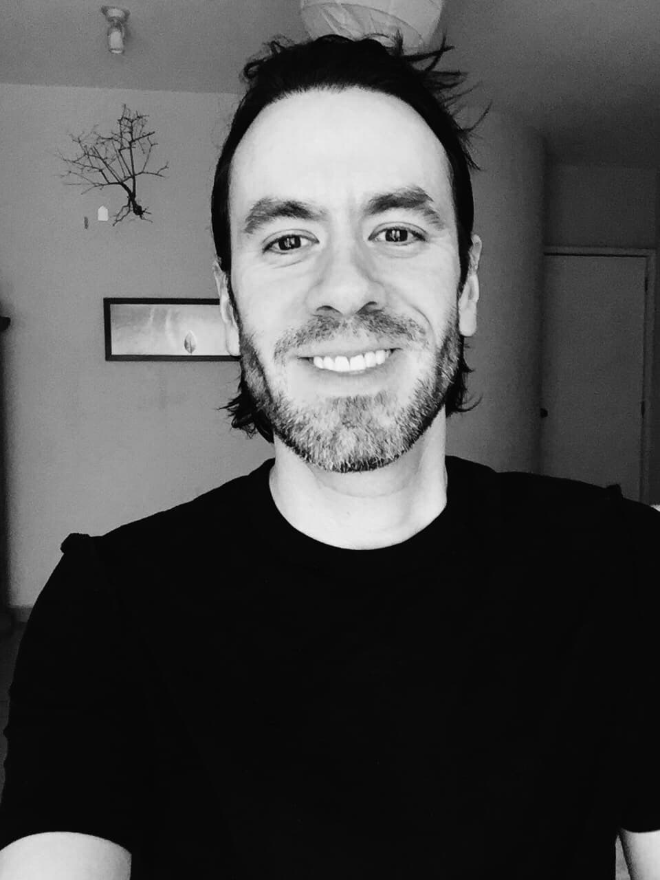 Celso R. García image