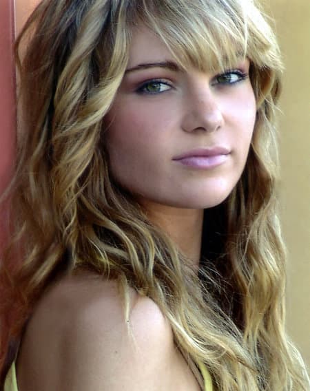 Caitlin Crosby image