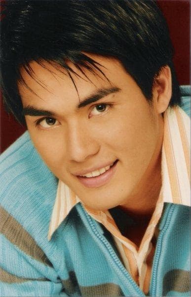 Kris Martinez image