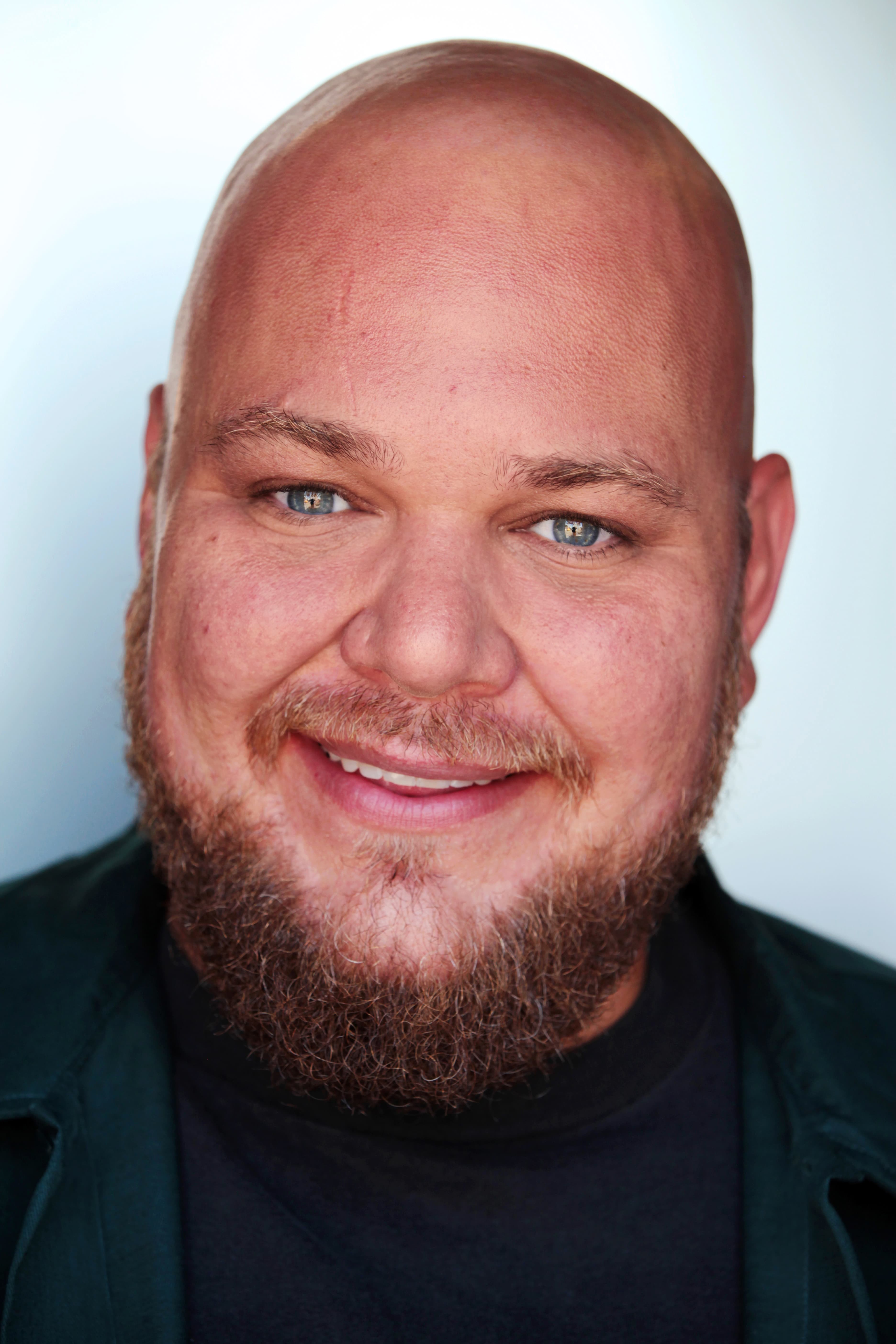 Michael Villar image