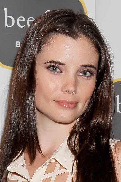 Jessica Heap image