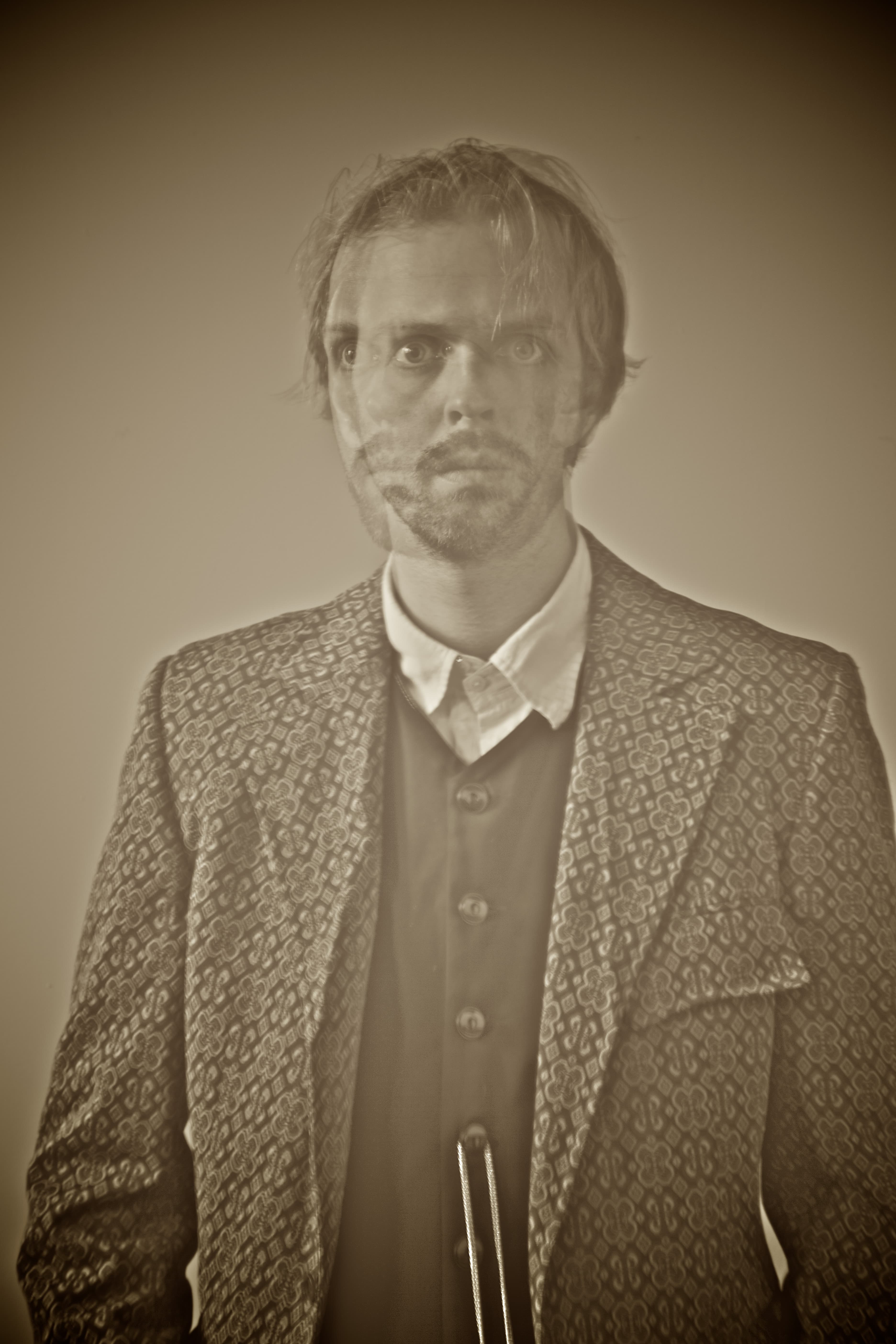 Daniel Falicki image