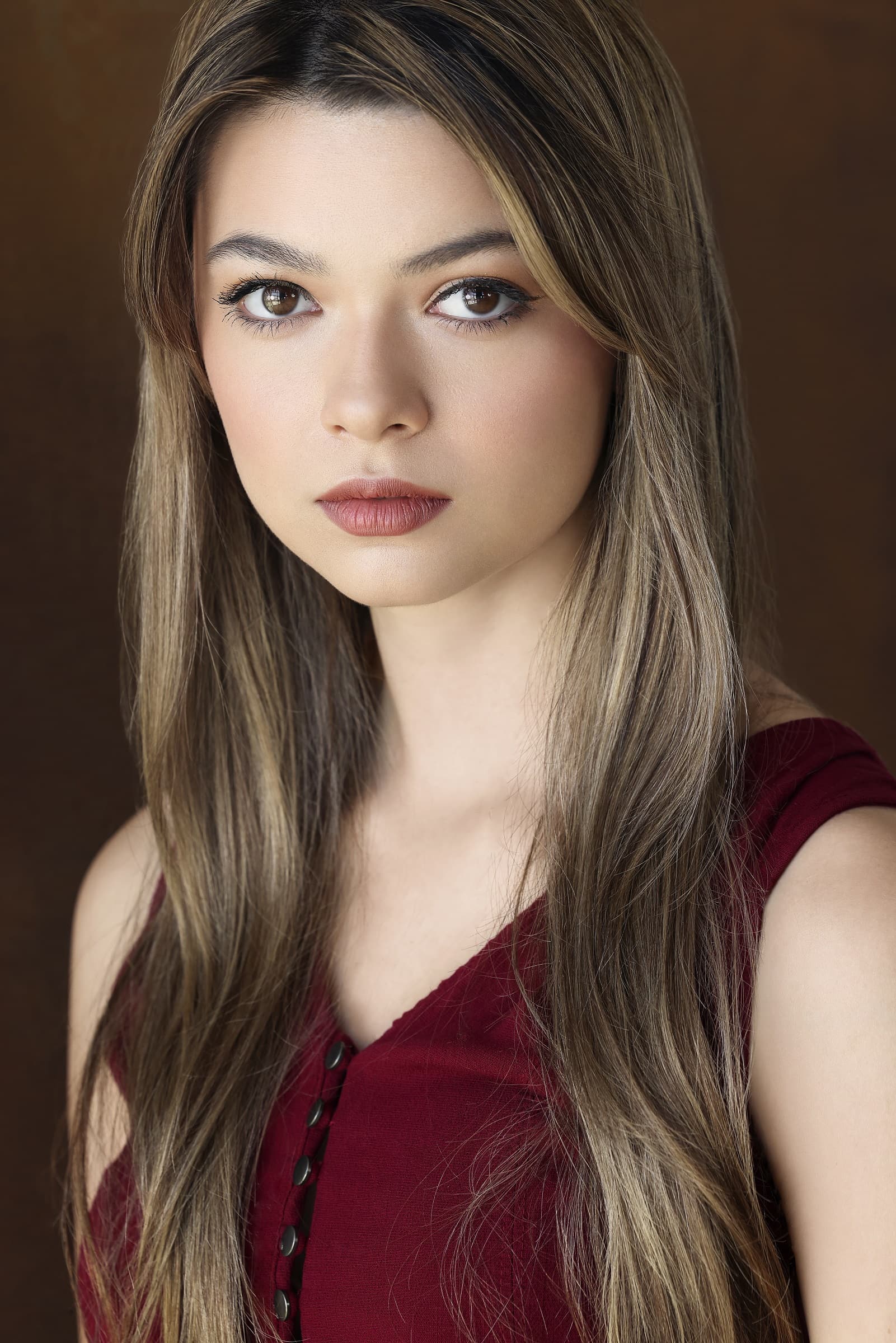 Nikki Hahn image