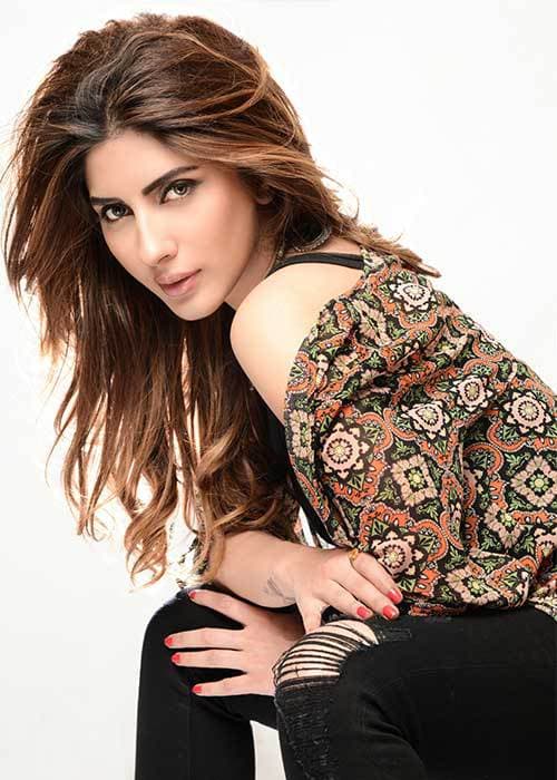 Uzma Khan image