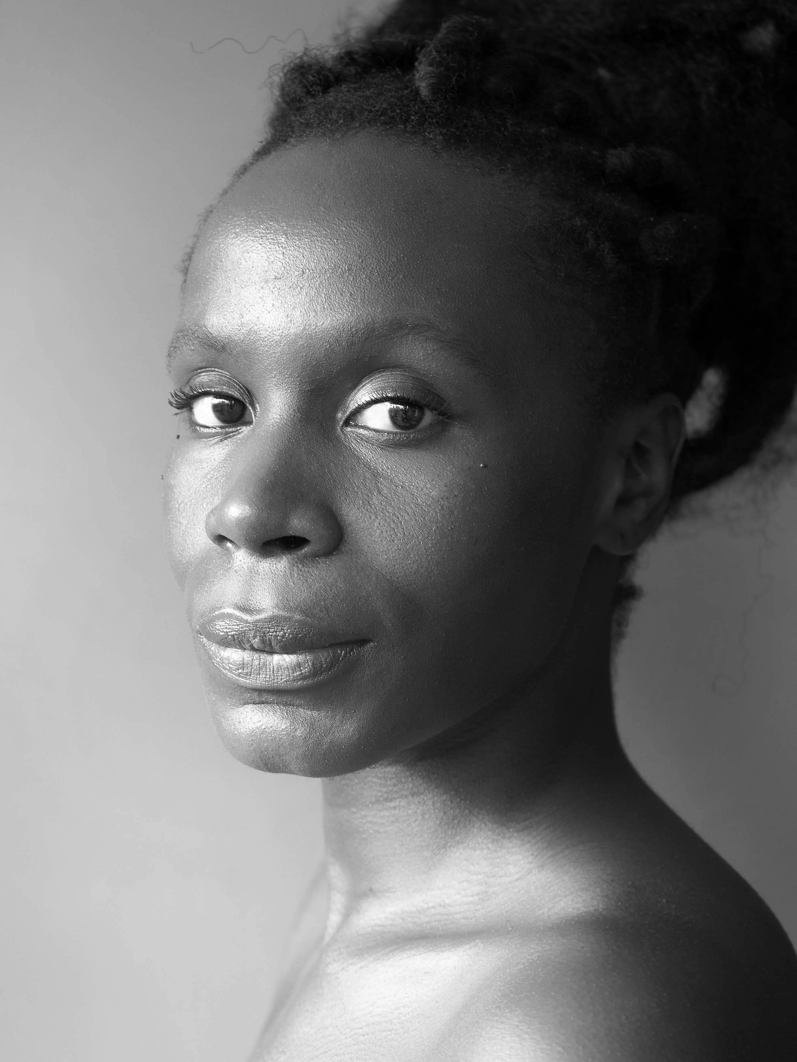 Isabél Zuaa image