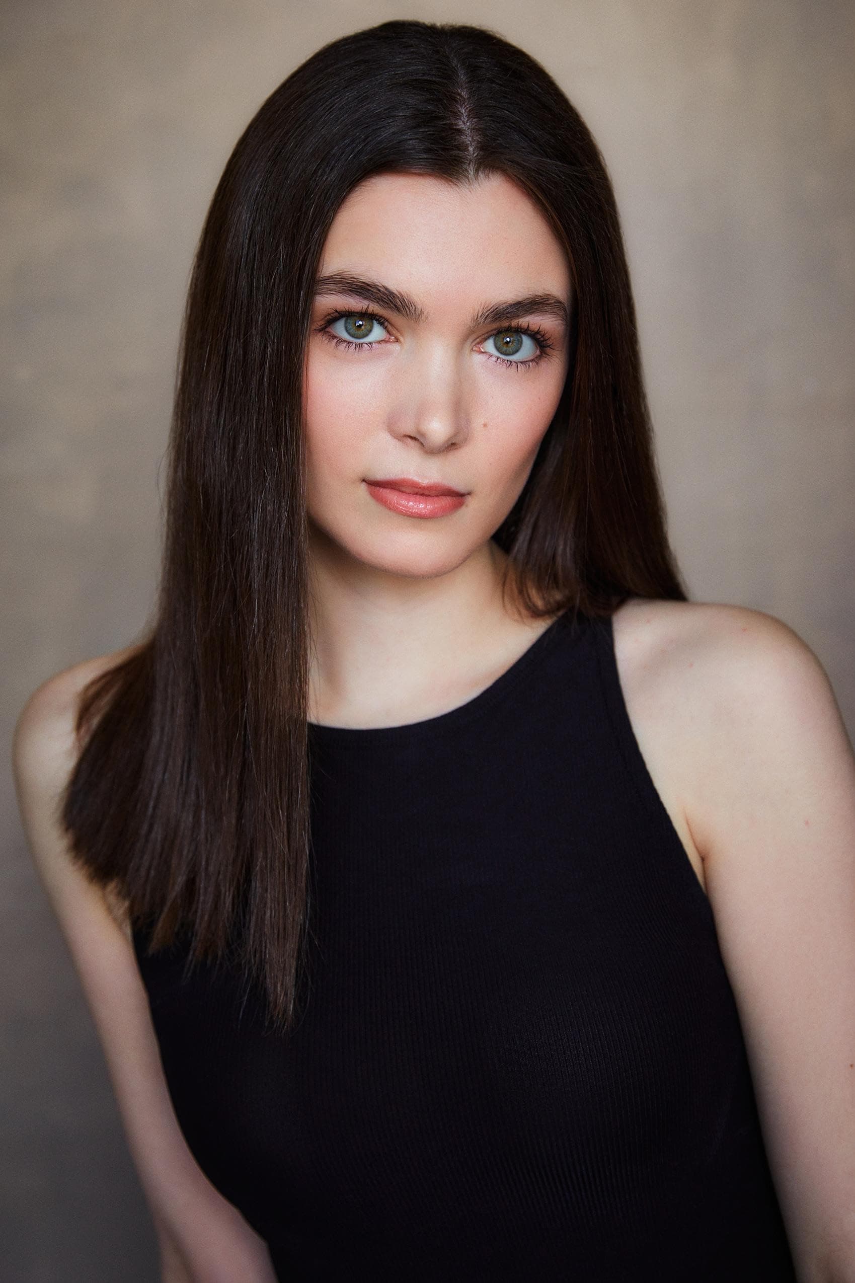 Elizabeth Hunter image