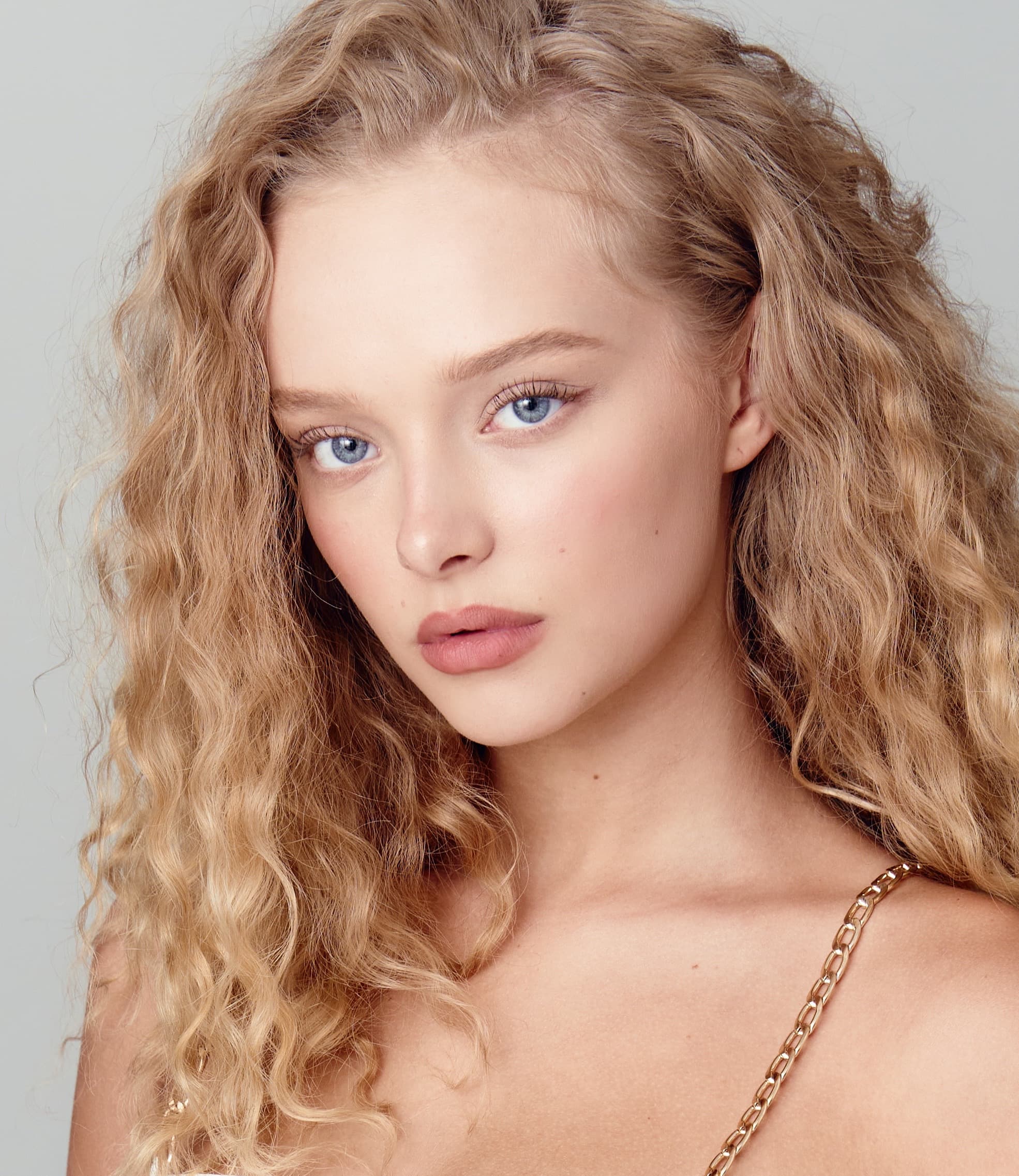 Amiah Miller image