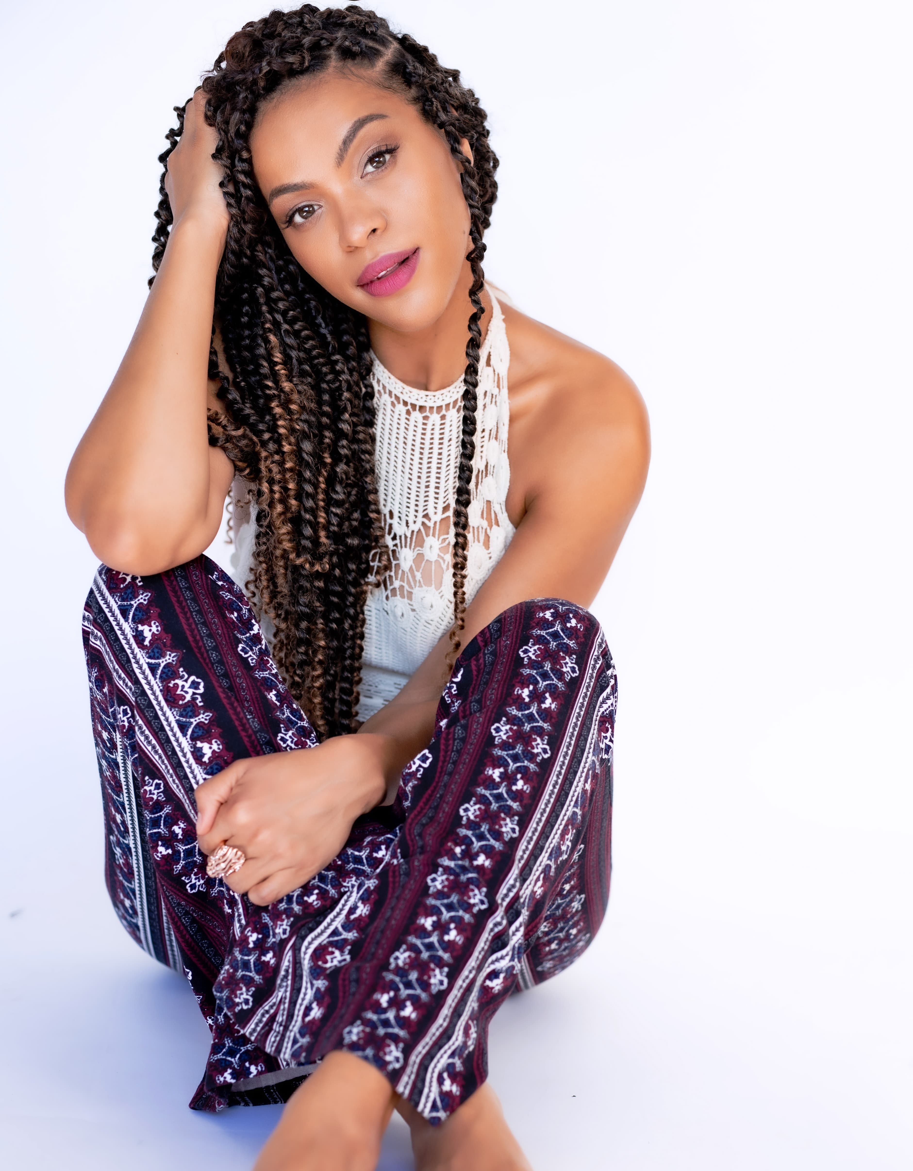 Alvina August image